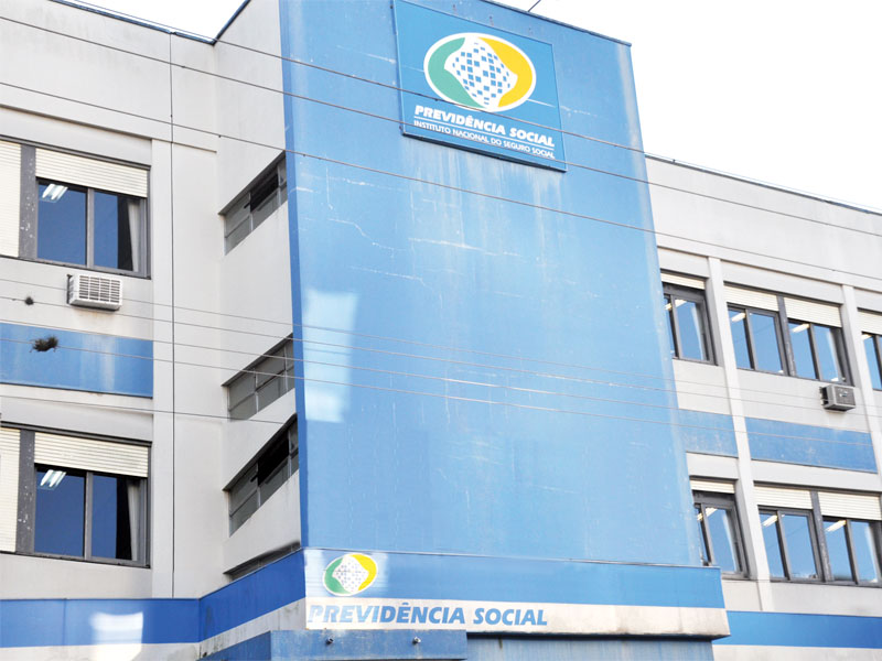 Reforma da Previdência passa para segundo turno com alterações no texto-base