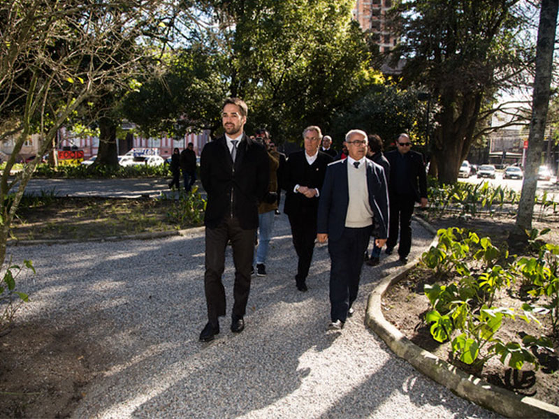 Pelotas: Governador visita obras em andamento