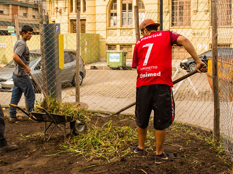 Pelotas: Paisagismo na Praça Coronel Pedro Osório está em fase final