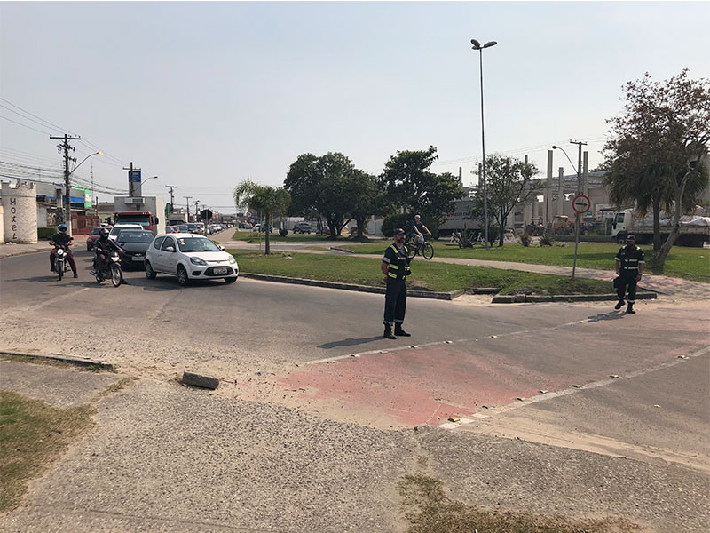 Pelotas: Obra de drenagem do Sanep chega à Praça do Colono