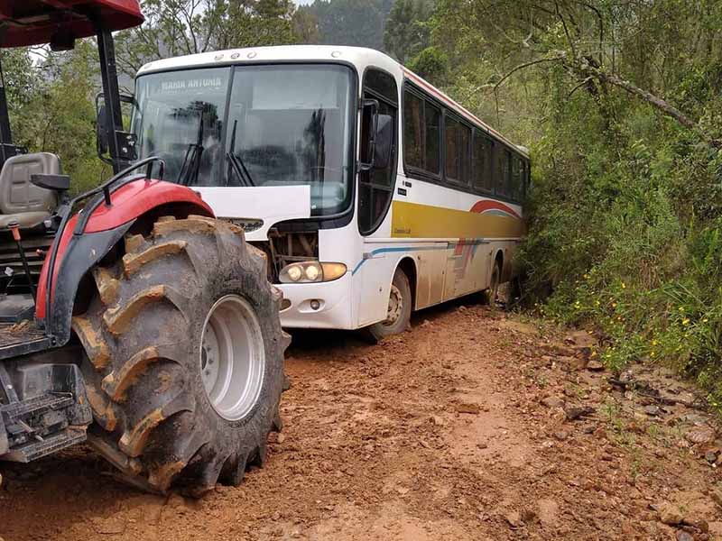 Canguçu: Estrada do Ibra enfrenta péssimas condições de trafegabilidade devido às chuvas