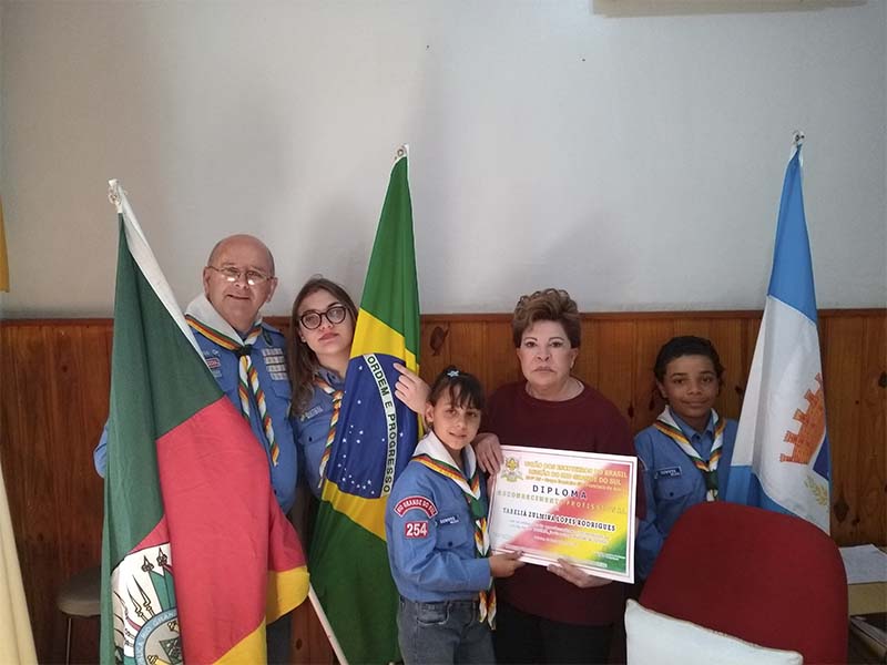 Pelotas: Grupo Escoteiro São Francisco de Assis realiza homenagens