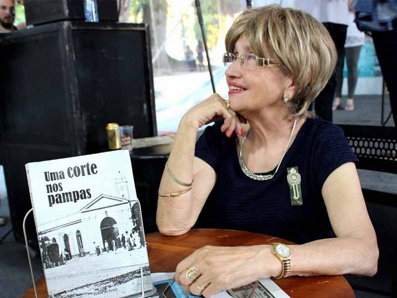 Pelotas: Morre escritora e pesquisadora Zênia De León aos 85 anos