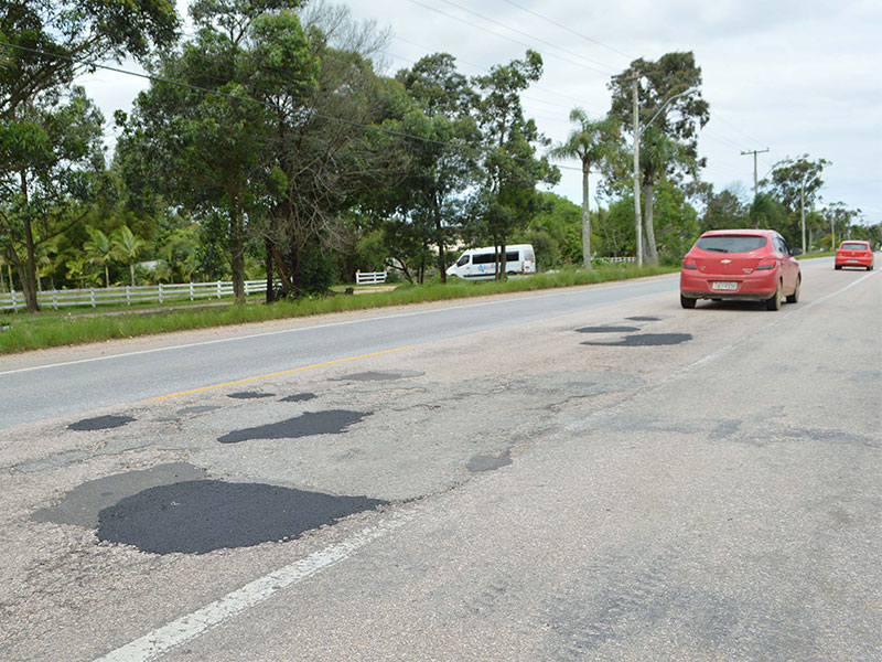 São Lourenço do Sul: RS-265 recebe reparos
