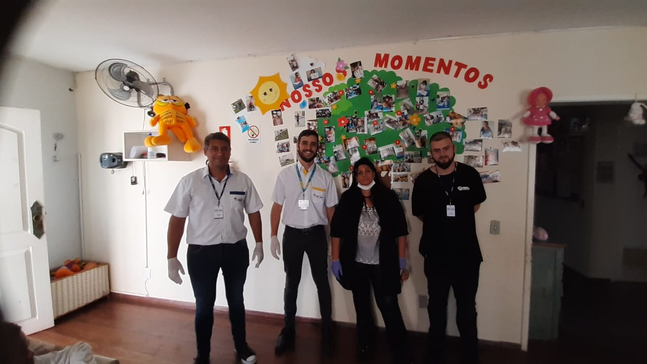 Farmácias São João doa alimentos e cestas de Páscoa à Assistência Social de Pelotas