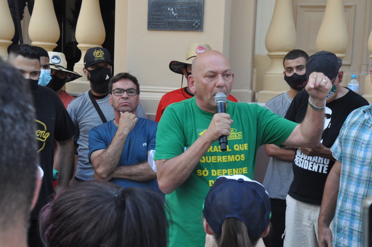 Luciano Hang se recupera da covid-19