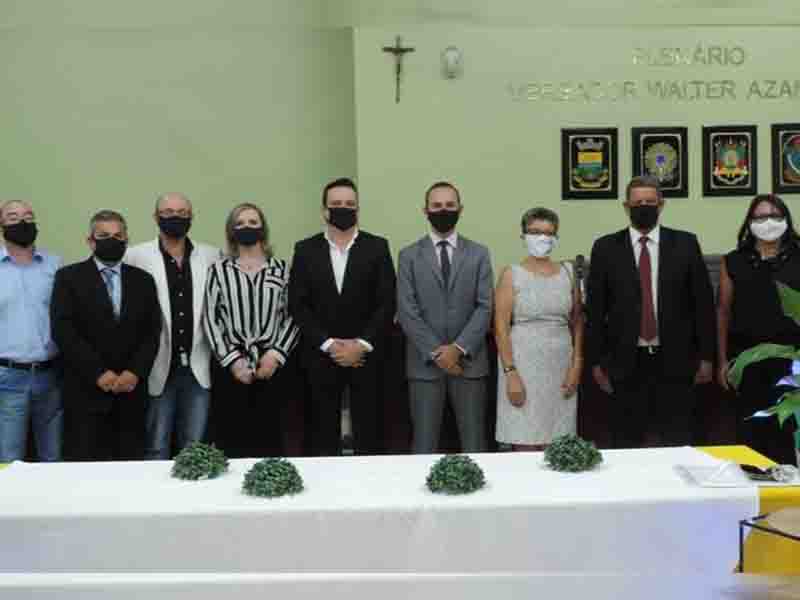 Vereadores são empossados e Presidente da Câmara assume a Prefeitura Municipal de Pinheiro Machado
