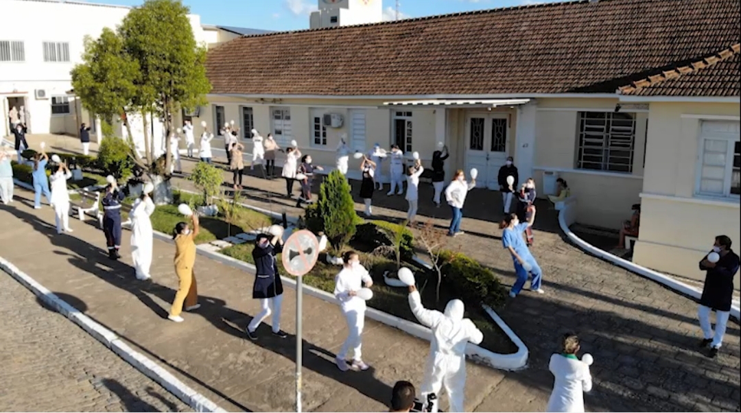 Funcionários do hospital de Piratini concluem série de gravações com a música Jerusalema