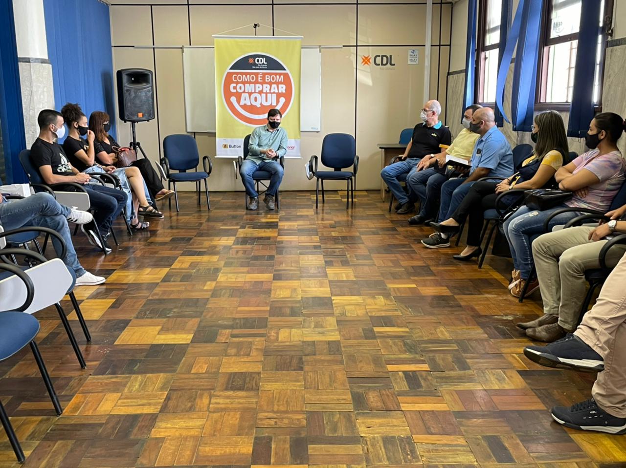 CDL informa que comércio do centro do Rio Grande estará aberto nesta terça de carnaval
