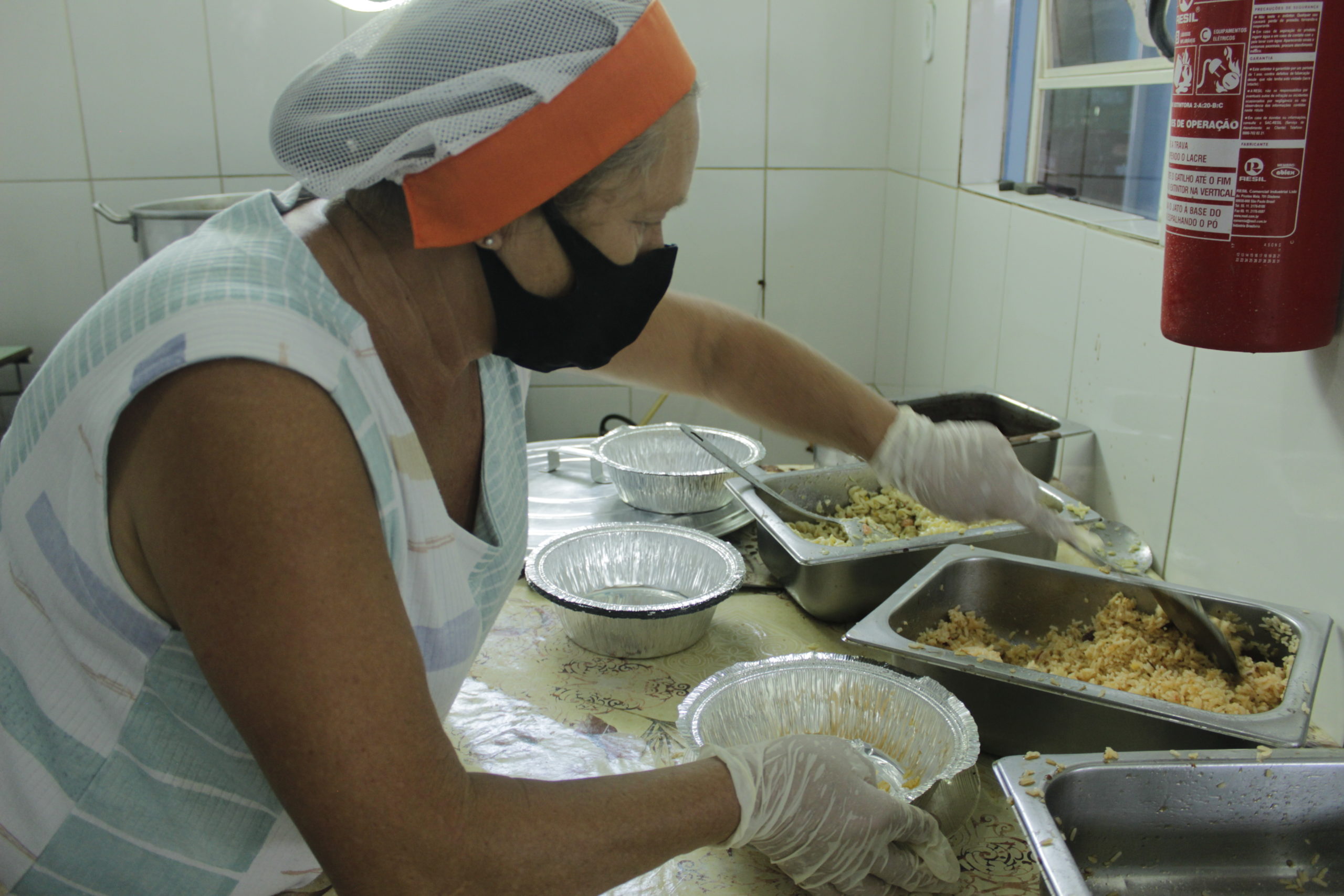 Restaurantes Populares de Arroio Grande continuam entrega de refeições com restrições necessárias