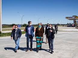 Prefeita visita rede de postos que gera 120 empregos em Pelotas