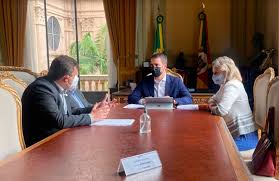Prefeita Paula Mascarenhas apresenta GGI Regional ao governador