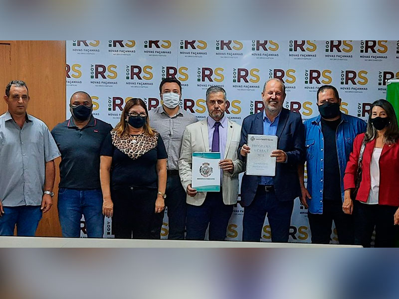 Pedras Altas protocola projeto habitacional no programa “A casa é sua”, do governo do Estado