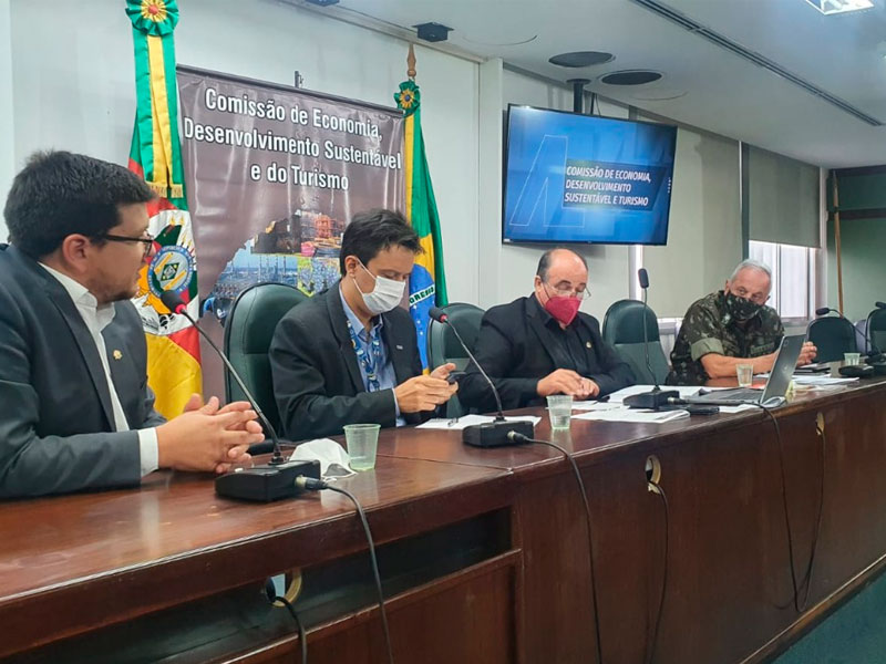 Reunião discute mobilização por recursos para conclusão de obras na BR 116