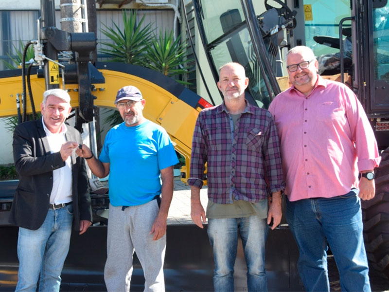 Prefeitura de São Lourenço do Sul adquire nova patrola para a Secretaria Municipal de Obras e Urbanismo