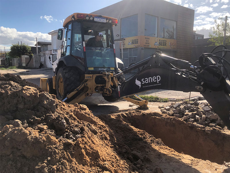 Sanep executa obra para melhorar abastecimento na Gotuzzo