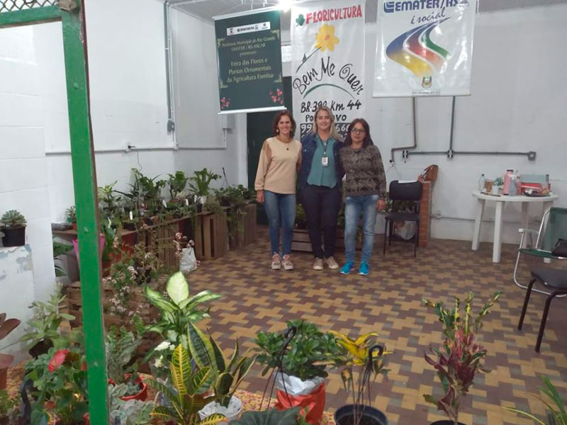 Agroindústrias e floricultores contam com novo espaço de comercialização em Rio Grande
