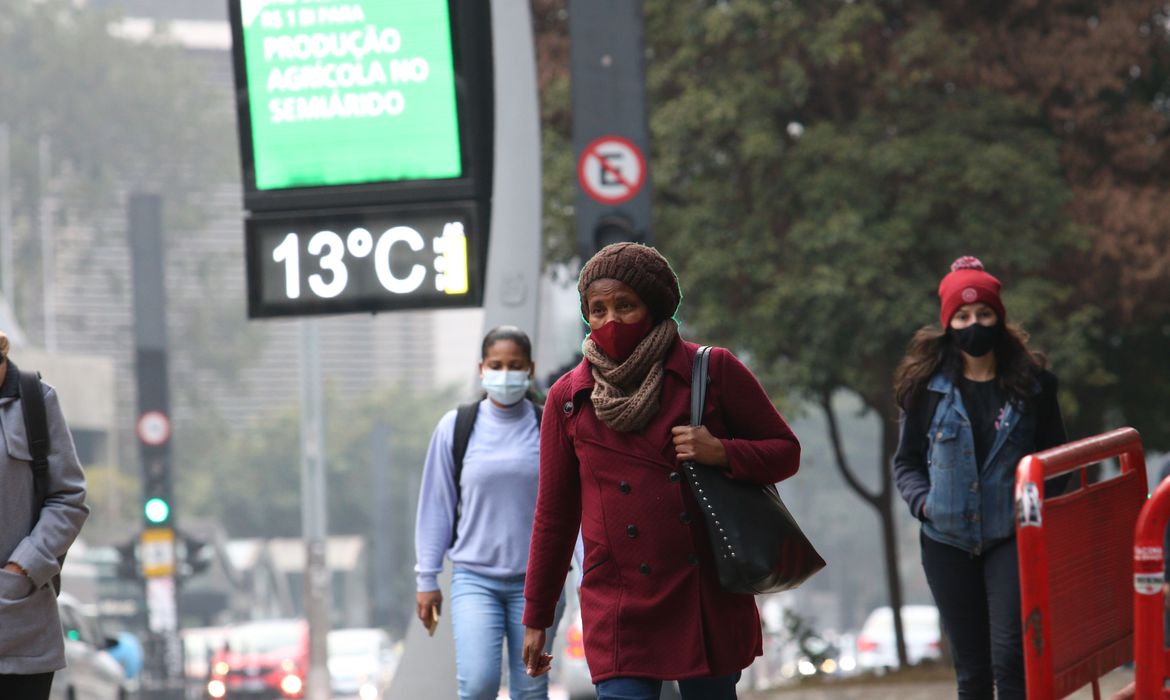 Frente fria provoca instabilidade na Zona Sul e abre caminho para queda de temperatura