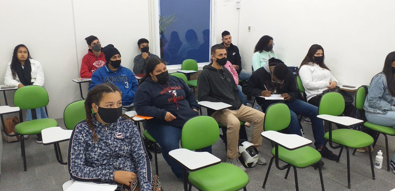 Pelotas realiza cursos para jovens em situação de vulnerabilidade