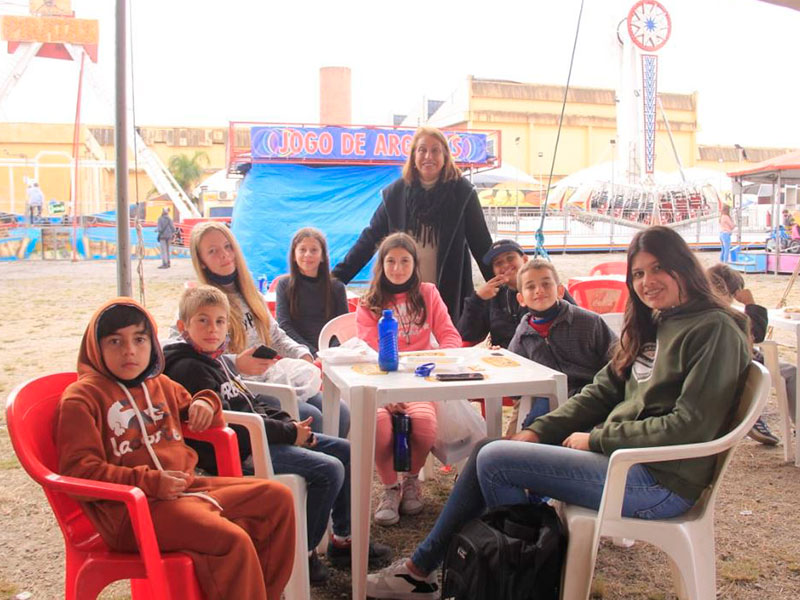 Pelotas: Alunos da rede municipal visitam a 28ª Fenadoce
