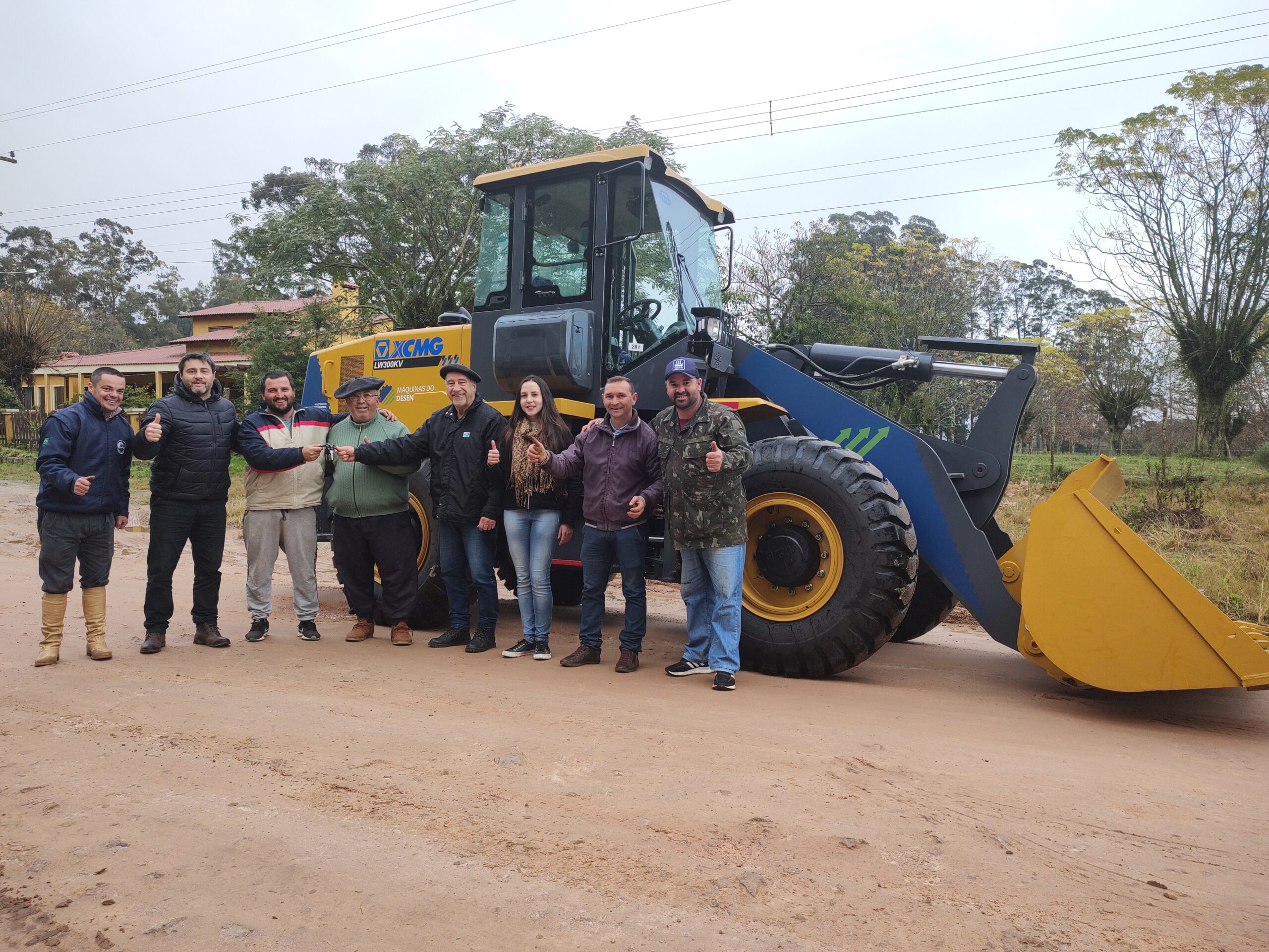 Herval recebe nova máquina