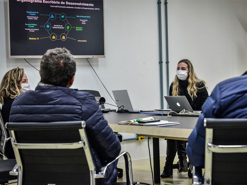 Diretoria da FURG São Lourenço do Sul e representantes da Prefeitura Municipal visitam Campus Carreiros
