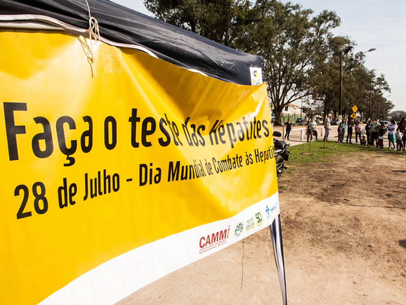 Pelotas: Município aplica testes para doenças e orienta sobre hepatites virais