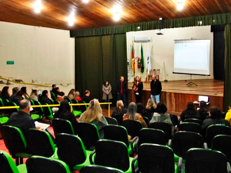 Reunião do Plano da Saúde Macrorregional é realizada em Morro Redondo