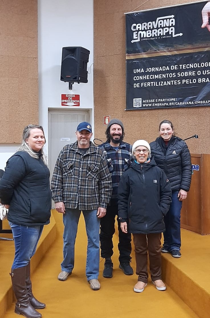 Comitiva de Morro Redondo participa da Caravana da Embrapa