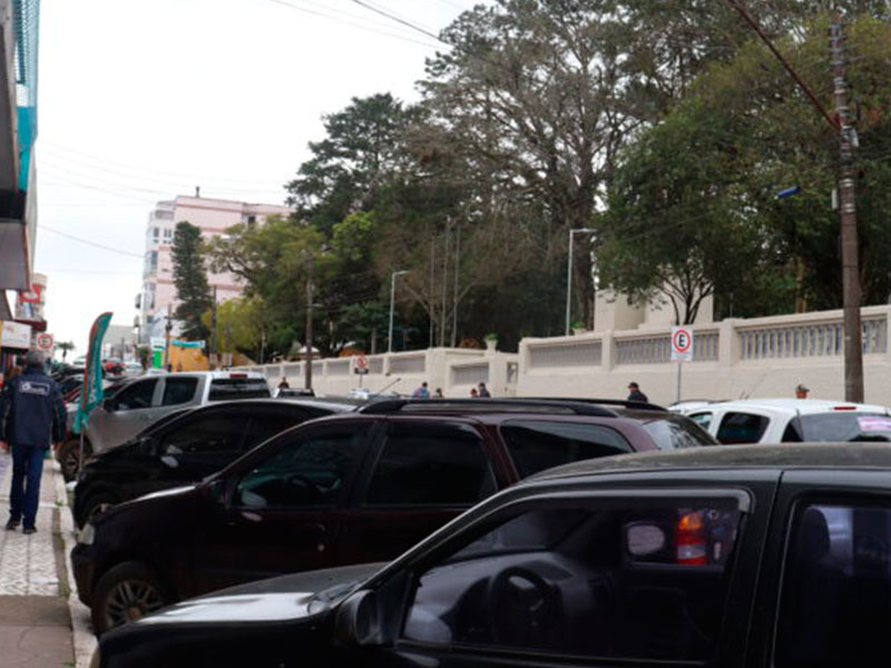 Canguçu: Estacionamentos oblíquos estão sendo bloqueados no centro
