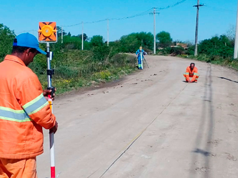Pelotas: Estrada do Engenho passa por levantamento topográfico