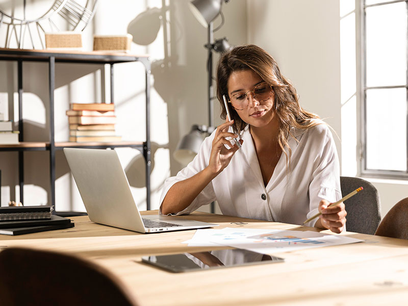Publicada lei que cria o Programa Emprega + Mulheres