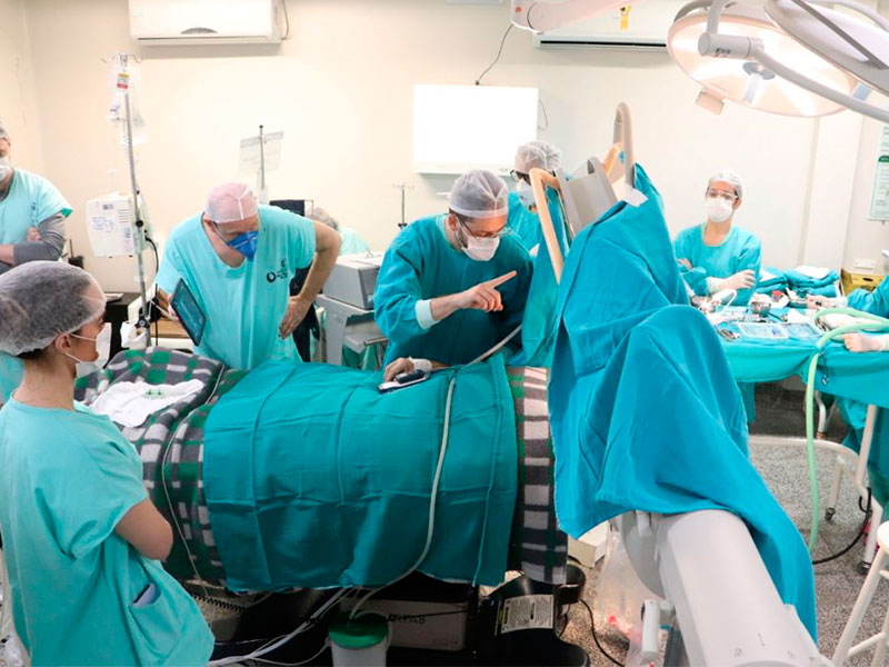 Pelotas: HUSFP realiza cirurgia inédita na região em paciente com Parkinson