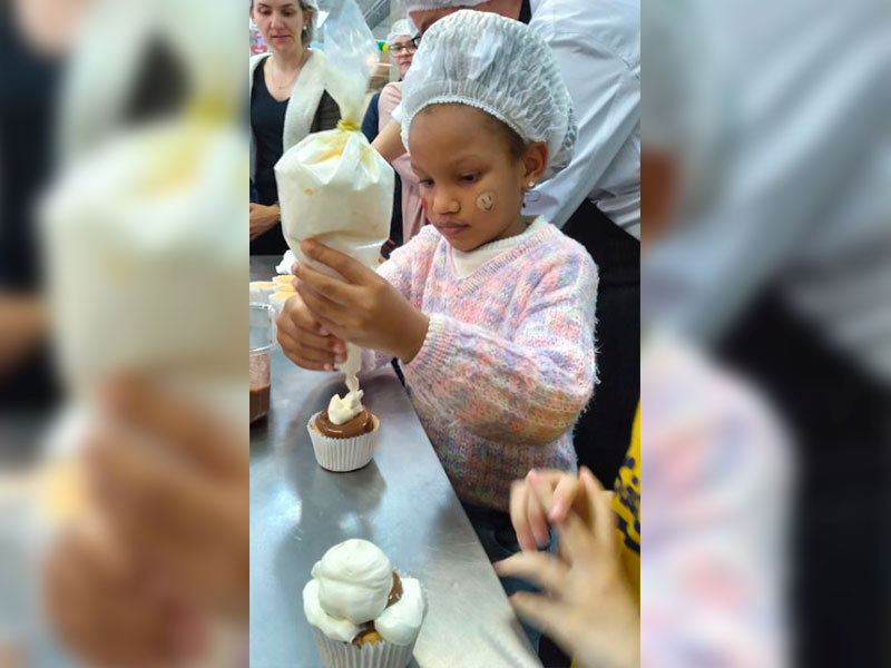 Senac Pelotas realiza oficina de gastronomia alusivo ao Mês das Crianças