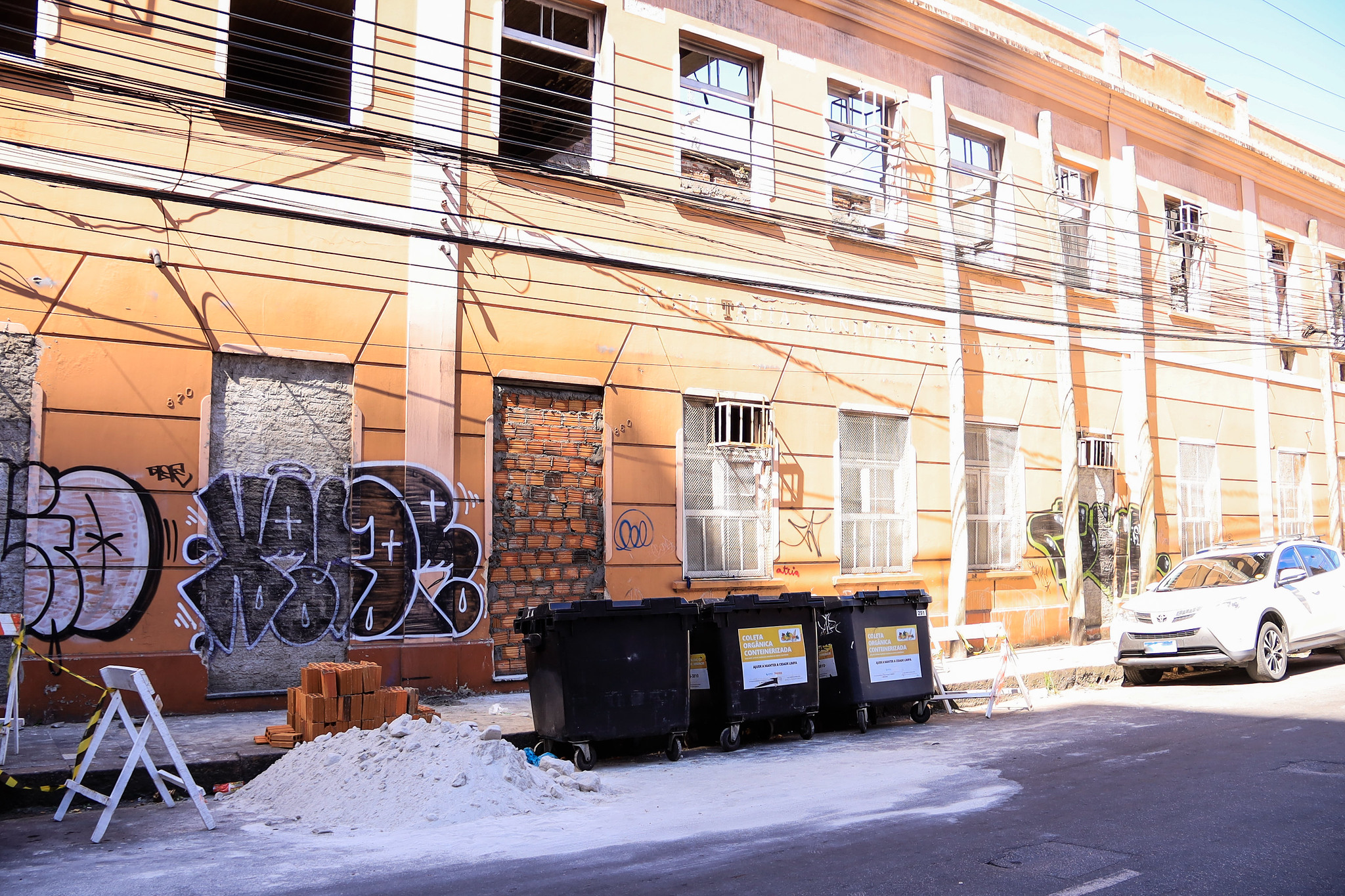 Pelotas: Prefeitura lacra antigo prédio da Smed