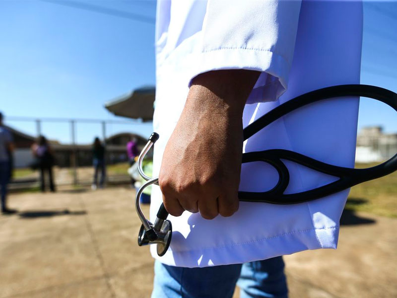 Justiça autoriza recontratação de cubanos do Mais Médicos