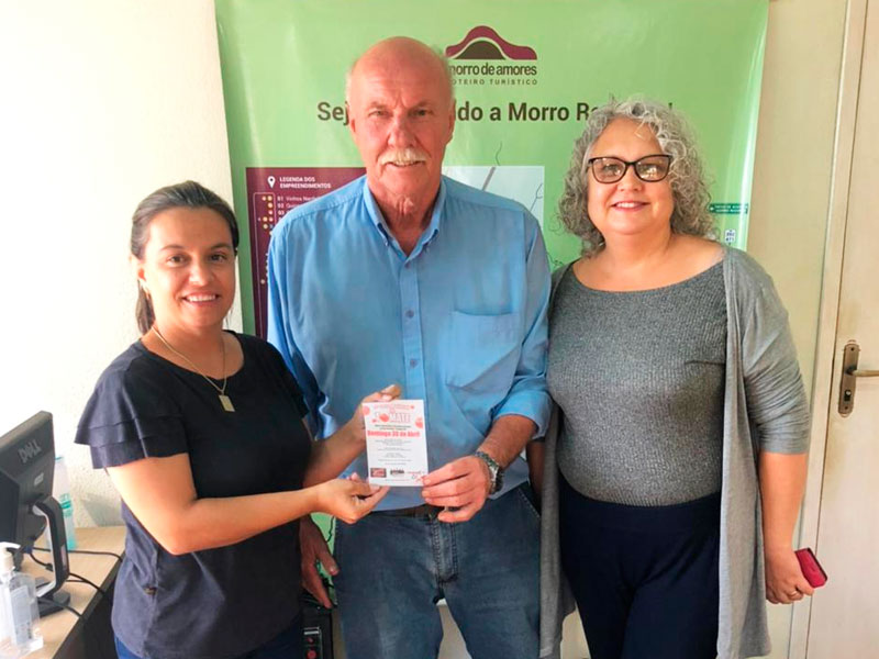 Vice-prefeita de Morro Redondo recebe convite para 3ª Festa Regional do Tomate