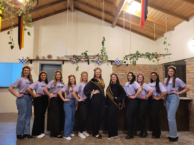 São Lourenço do Sul: Nove candidatas disputam concurso de escolha para rainha da Südoktoberfest