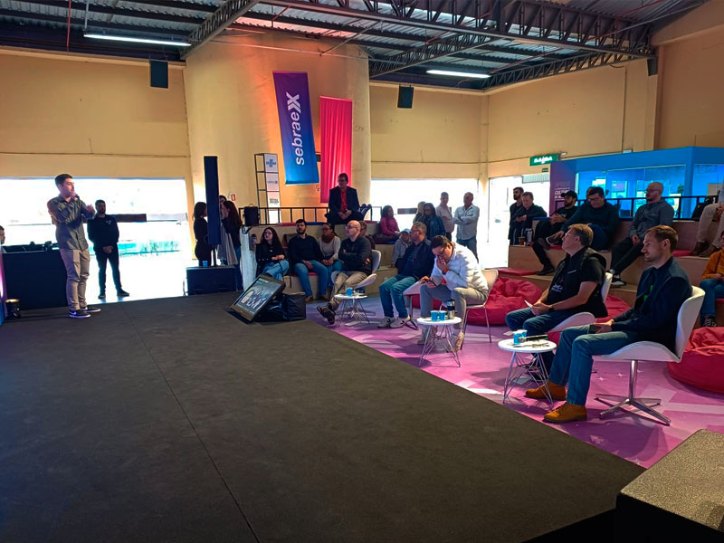 Sábado tem espaço para startups e grande movimento na Fenadoce