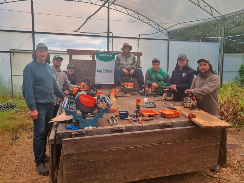 Curso de Operação e Manutenção de Motosserra é realizado em Morro Redondo