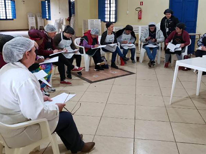 Pelotas: Curso de Bolachas e Salgados é realizado em Monte Bonito
