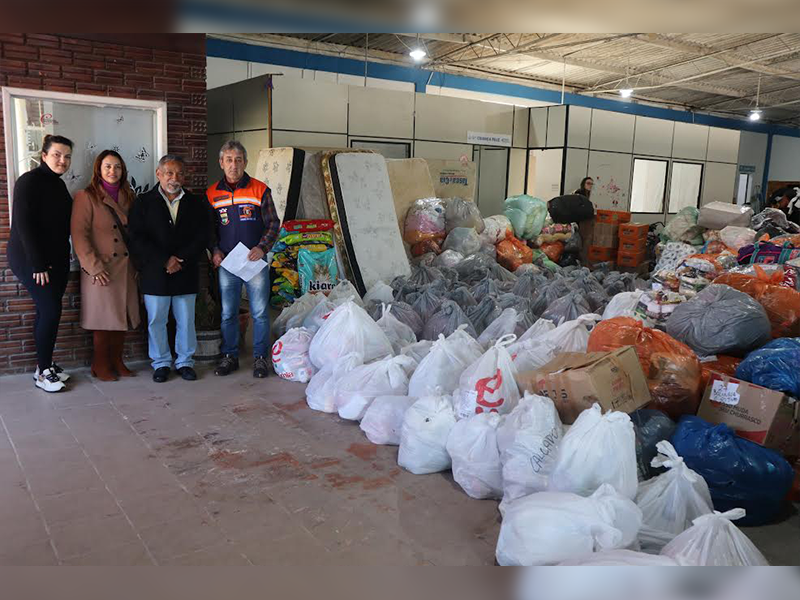 Defesa Civil entrega donativos em Arroio Grande