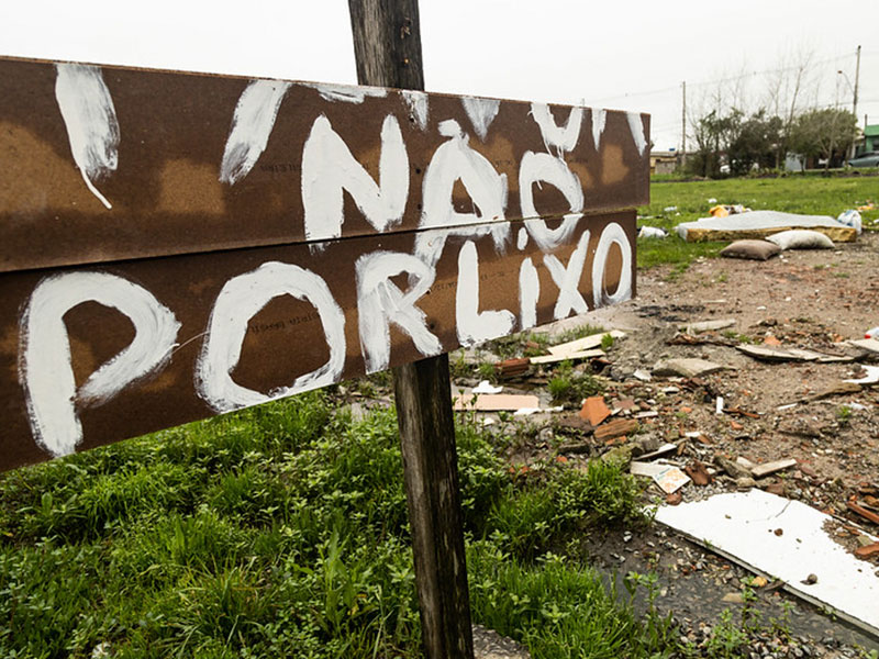 Pelotas: Descarte irregular de lixo compromete drenagem pluvial