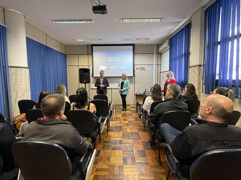 CDL Rio Grande conhece produtos da Família SCPC