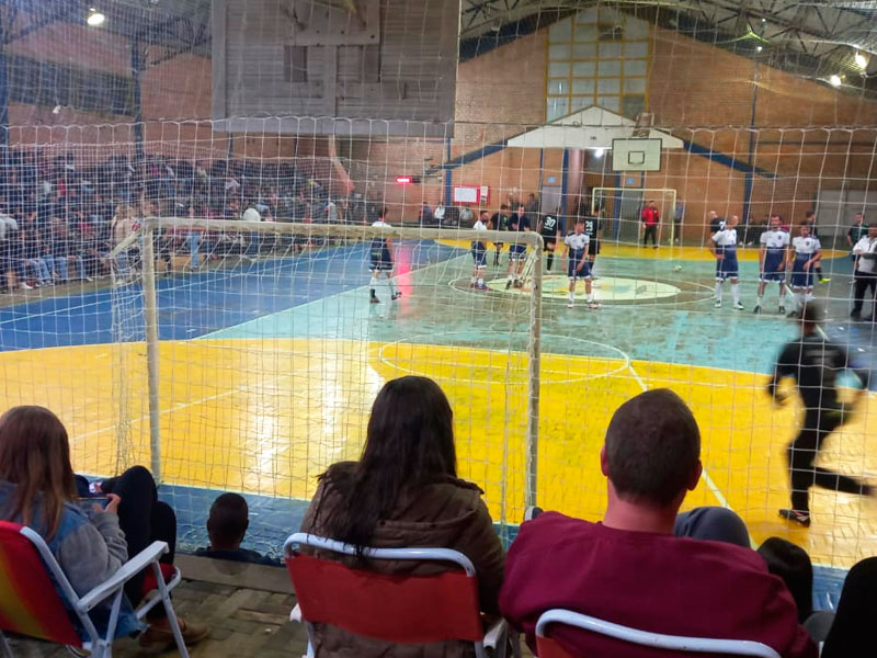 Morro Redondo: Campeonato Municipal de Futsal realiza 11ª rodada