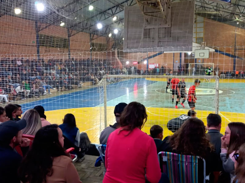 Morro Redondo: 4º Campeonato Municipal de Futsal chega a 10ª rodada