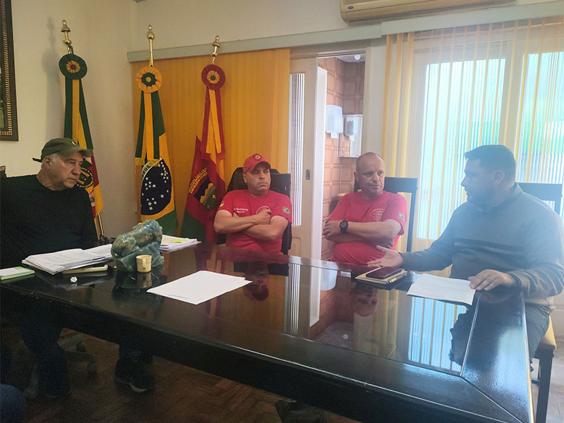 Reunião discute criação da Associação de Bombeiros Voluntários em Herval