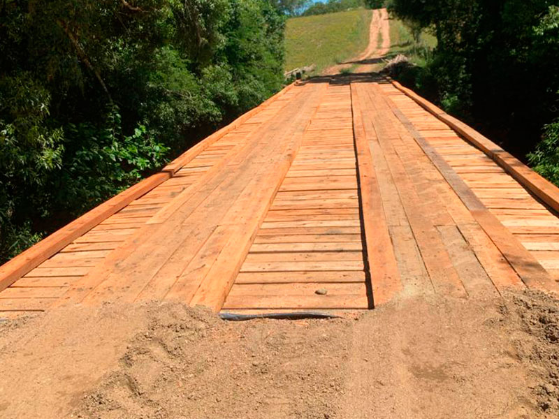 Ponte Hartleben na divisa entre o 3º e o 7º distritos de Pelotas é entregue para a comunidade