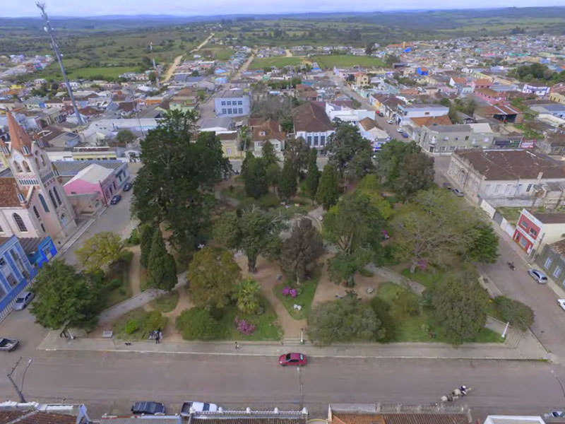 praça-pinheiro-machado