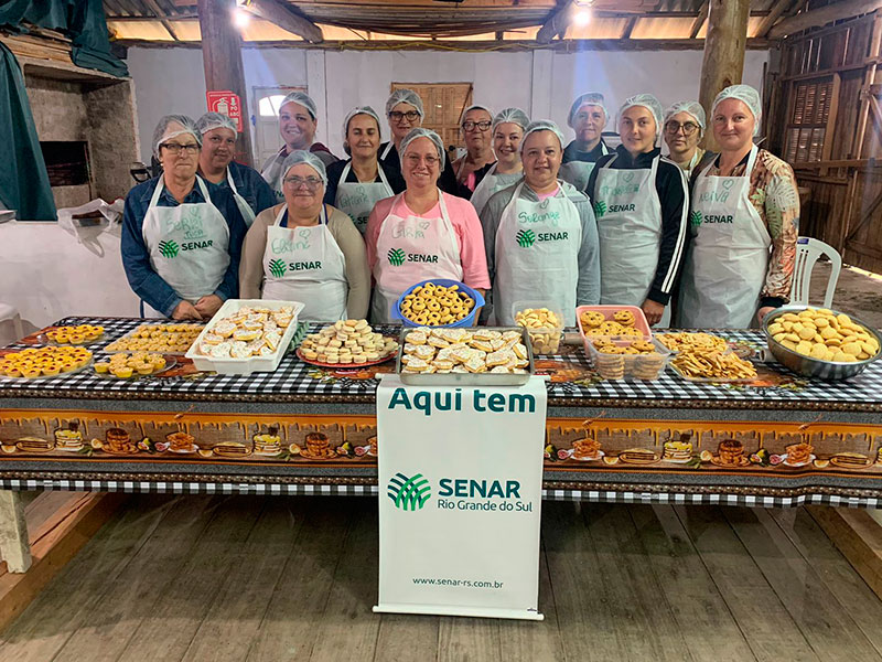 Curso de Bolachas e Salgados é realizado em Morro Redondo